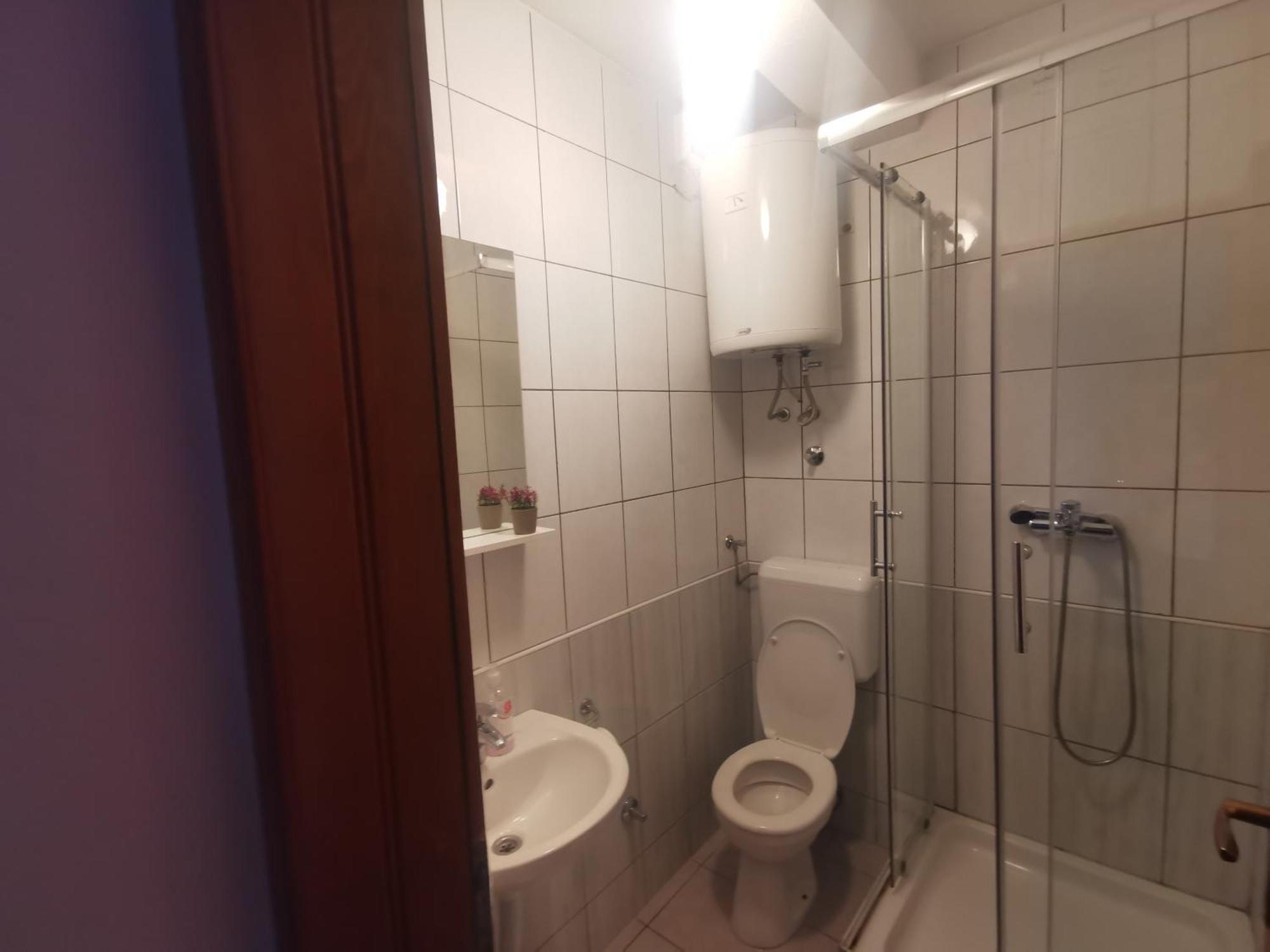 נאום Apartmani Lezenic M חדר תמונה