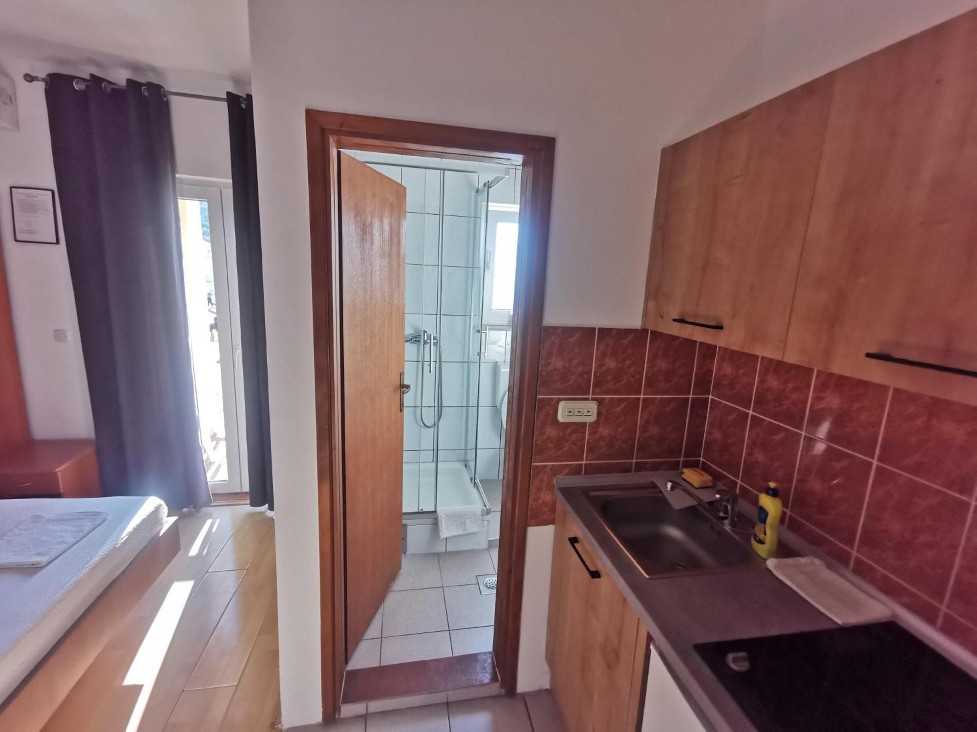 נאום Apartmani Lezenic M מראה חיצוני תמונה