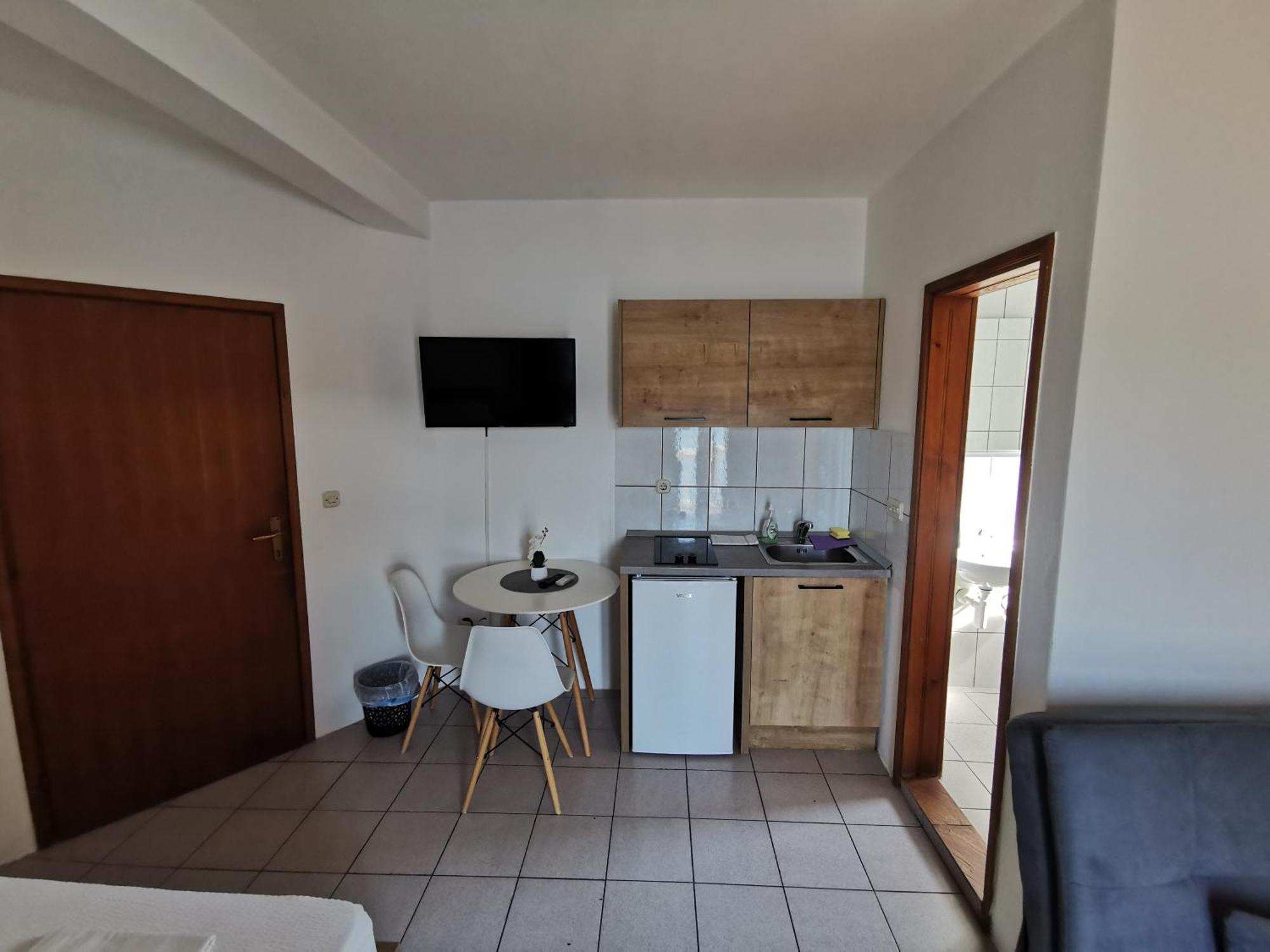 נאום Apartmani Lezenic M מראה חיצוני תמונה