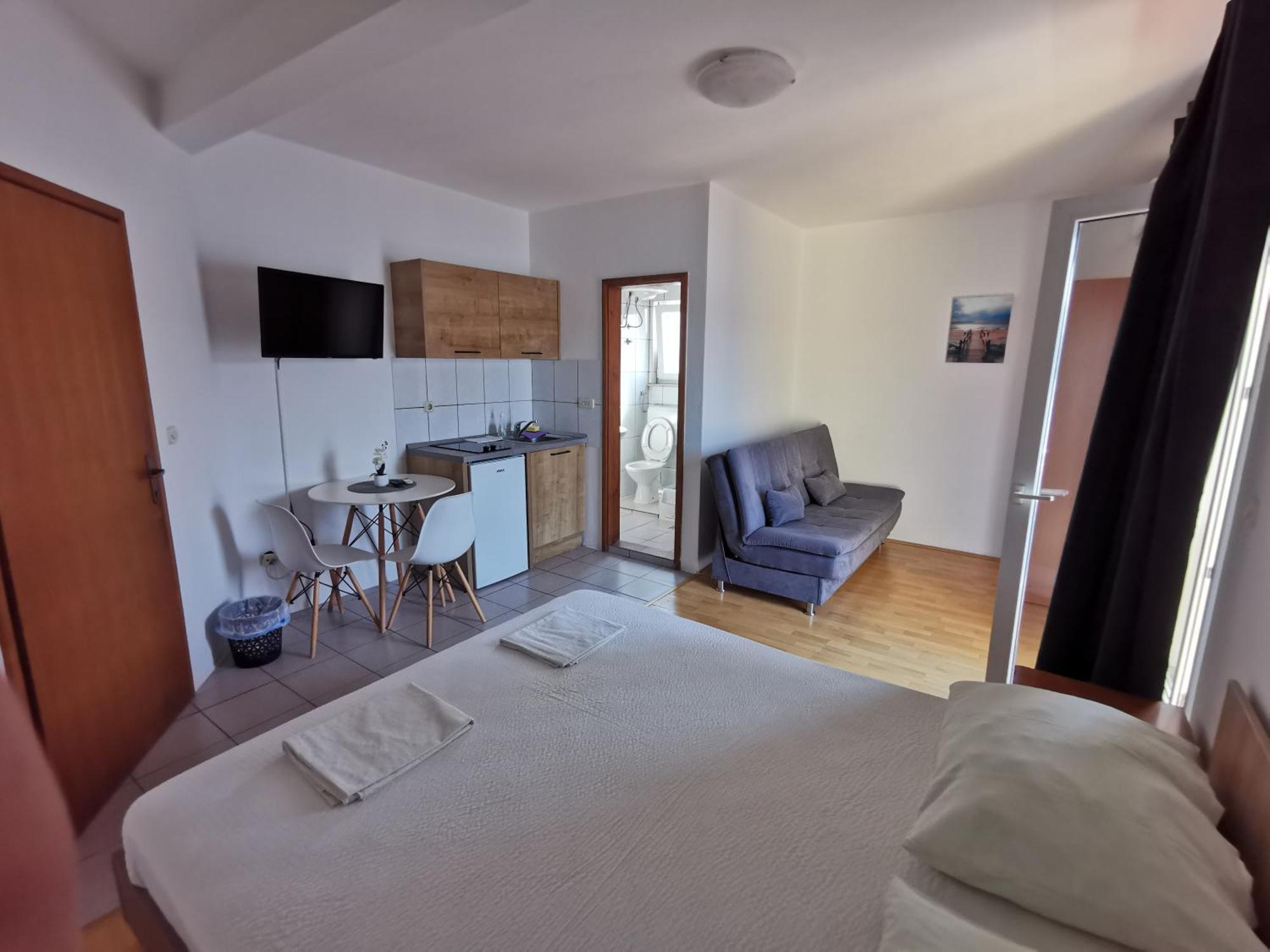נאום Apartmani Lezenic M מראה חיצוני תמונה